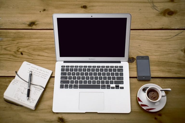 Top 7 Tools & Services for a Successful Blogging Career