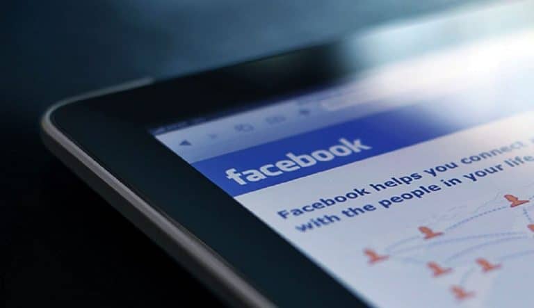 How to Write in Hindi on Facebook on Any Device