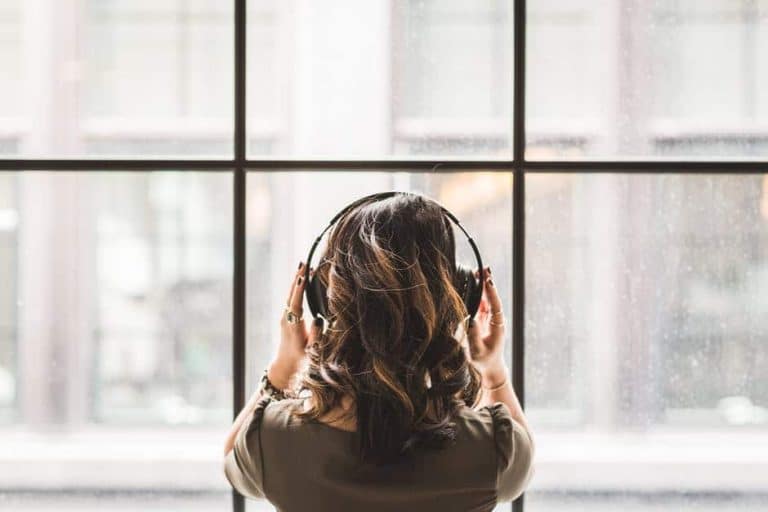 Top 6 Best Applications for Listening Music on Your Device