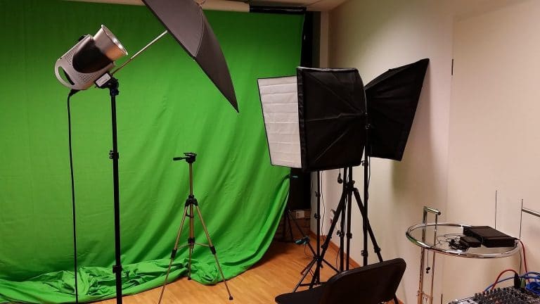 6 Great Reflectors For Your Photography Needs