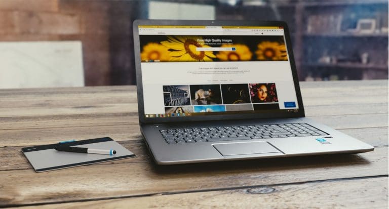 7 Best WordPress Themes For Authors, Journalists & Publishers