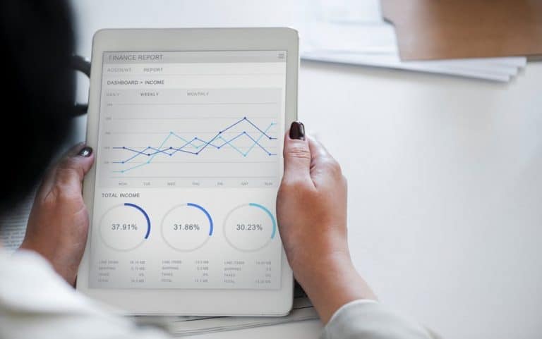 Tablets May Offer Bloggers Distinct Advantages over Smartphones