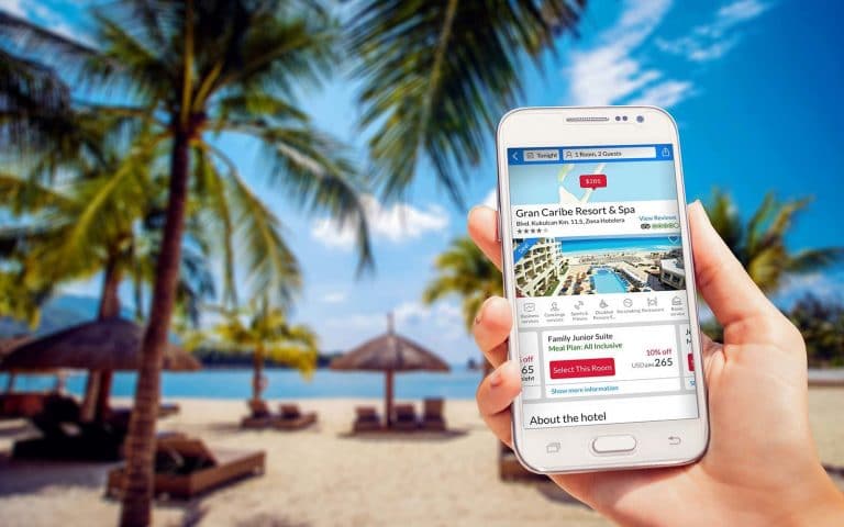 Best Travel Apps You Need on Your Phone for a Cross-Country Trip