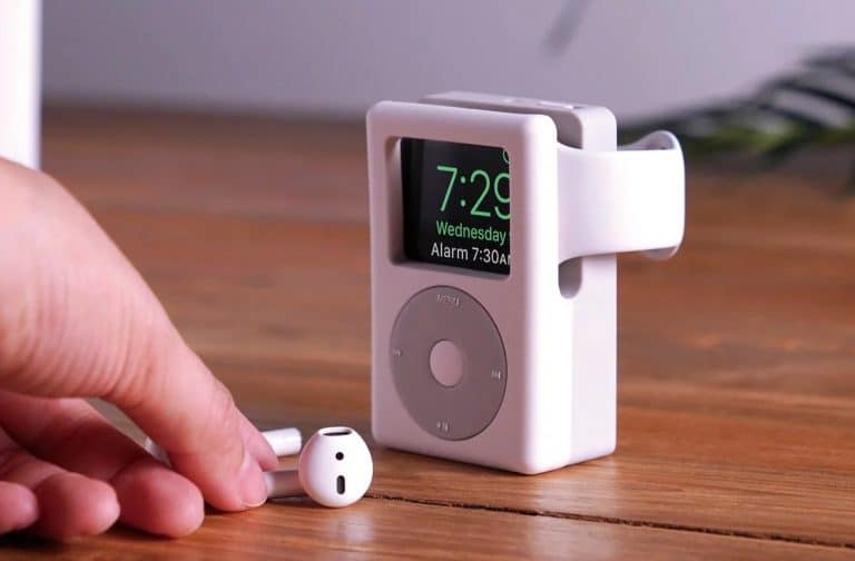 This Charging Stand Turns Your Apple Watch into an iPod
