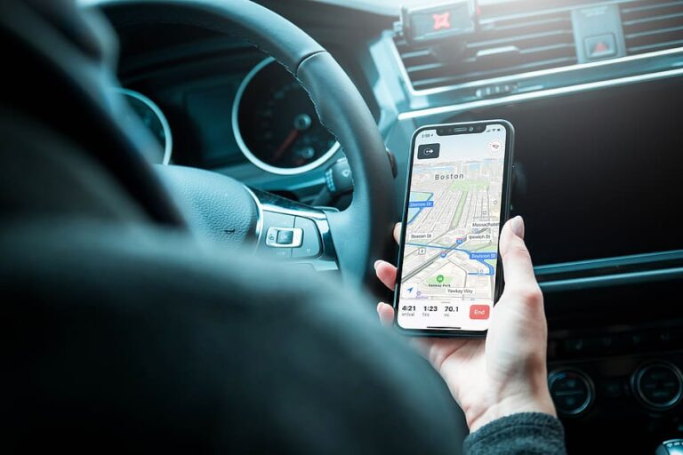 10 Best GPS Apps for Android Devices for Road Travelers