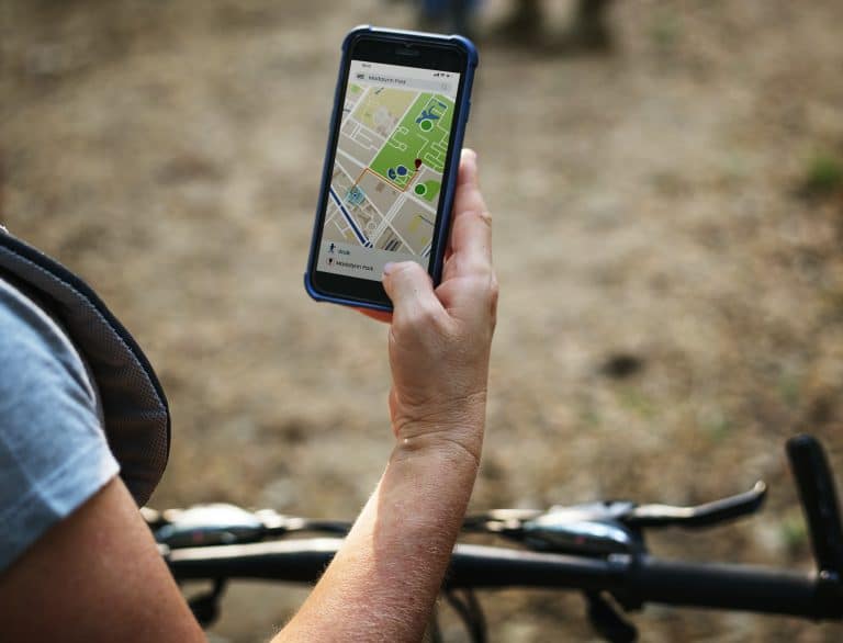 4 Best Family Tracker Apps for iOS