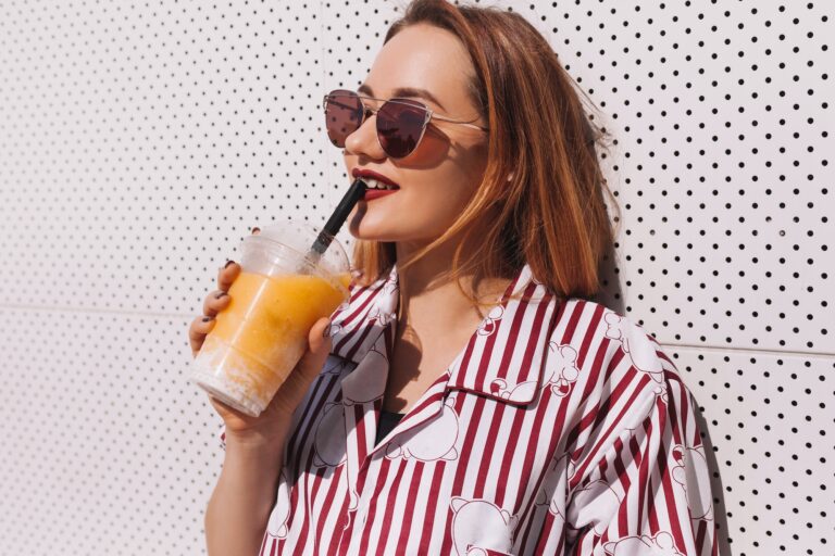 5 Ways Plastic Cups Can Boost Your Brand’s Visibility